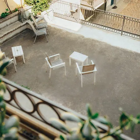 Quarenghi16 Гостевой дом 3*