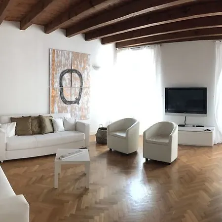 Гостевой дом Quarenghi16 Бергамо