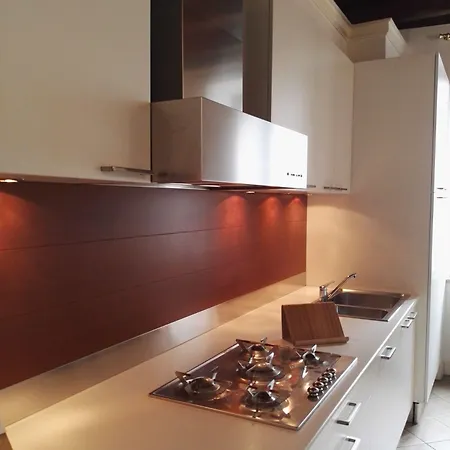 بيت ضيافة Quarenghi16 3*