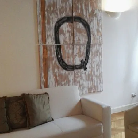 Quarenghi16 Πανσιόν 3*