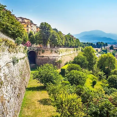 Quarenghi16 Casa de hóspedes 3*